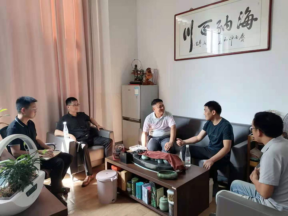 國(guó)資運(yùn)營(yíng)公司走訪九龍園區(qū)企業(yè)，服務(wù)重點(diǎn)項(xiàng)目發(fā)展
